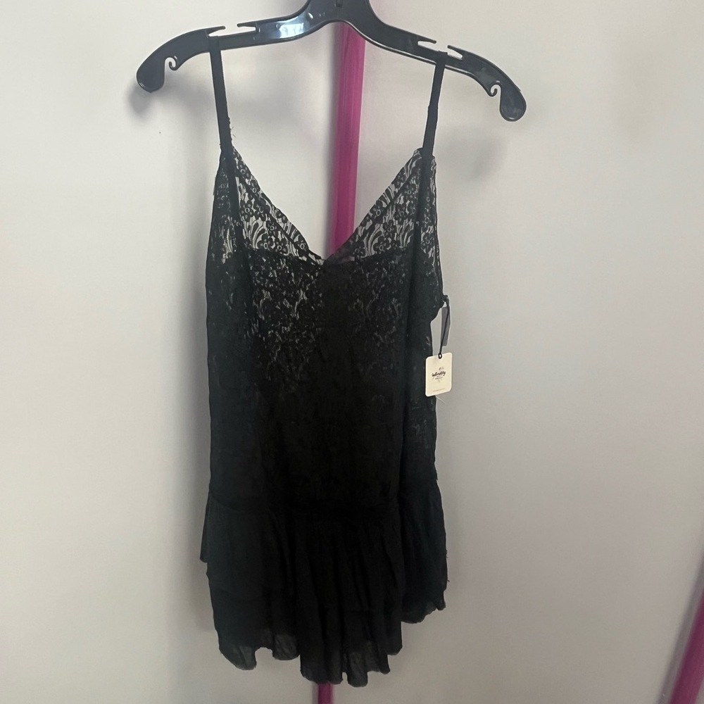 Black Lace Spaghetti-Strap Slip Dress with Ruffle Hem
